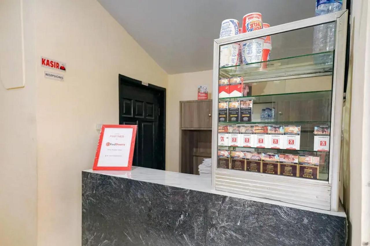 Hotel Reddoorz Near Ekowisata Mangrove Belawan Exterior foto